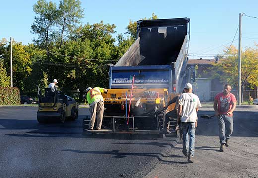 Asphalte condo Carignan stationnement
